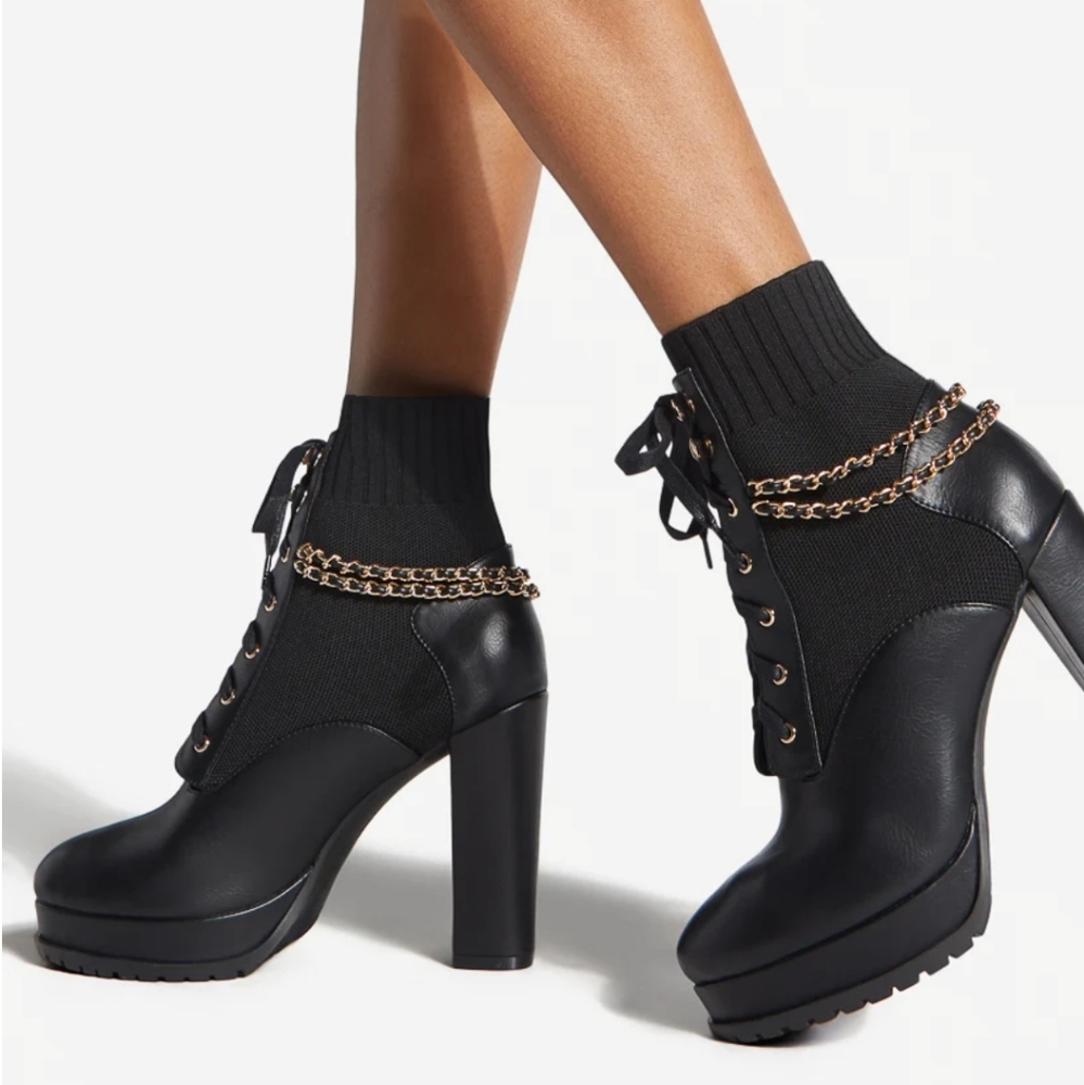 🌟 NEW 🌟 Black Booties